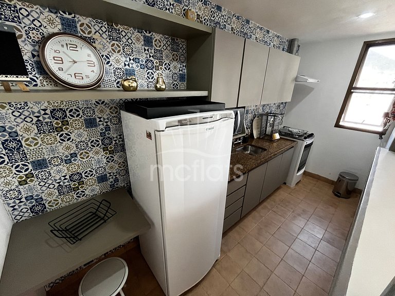 MC FLATS MONSIEUR LEBLON 905