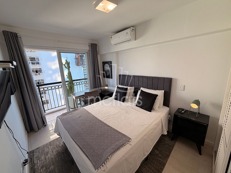 MC FLATS WAVE IPANEMA - APARTAMENTO 803