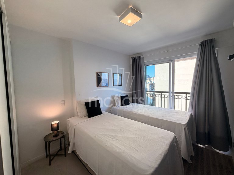 MC FLATS WAVE IPANEMA - APARTAMENTO 803